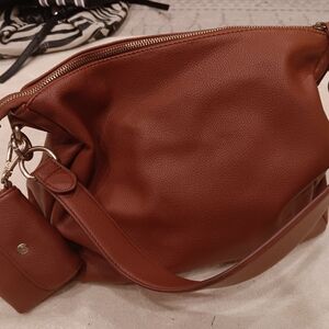 Elegant Brown Leather Shoulder Bag